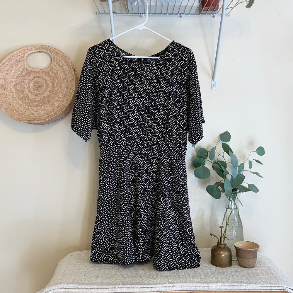 Forever 21 Black and White Mini Dress